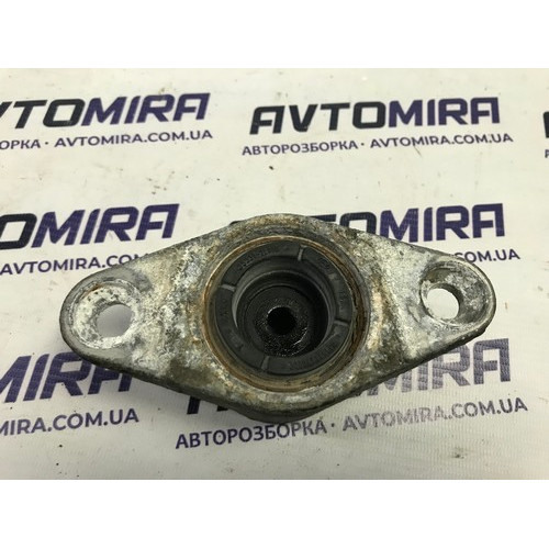 Опора амортизатора заднього Hyundai i30 2007-2012 553302L000